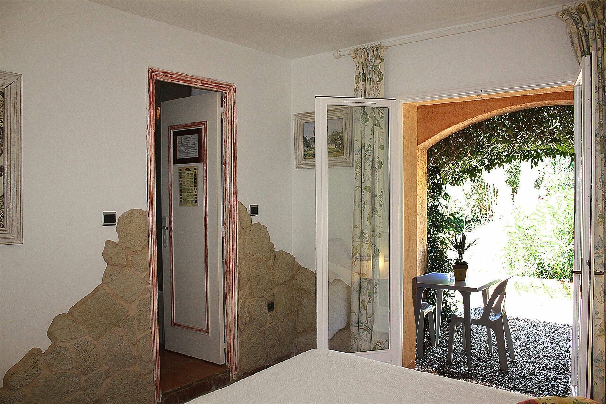 Athenopolis Hotel Grimaud Exterior photo