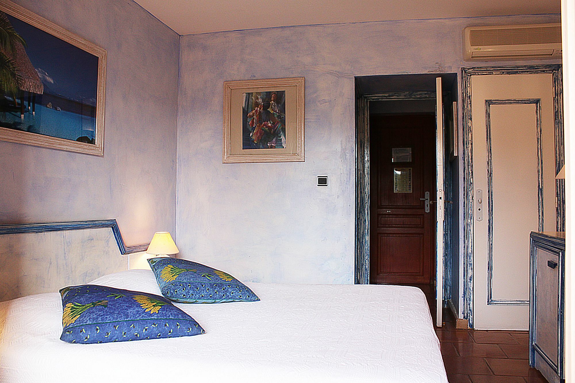 Athenopolis Hotel Grimaud Exterior photo