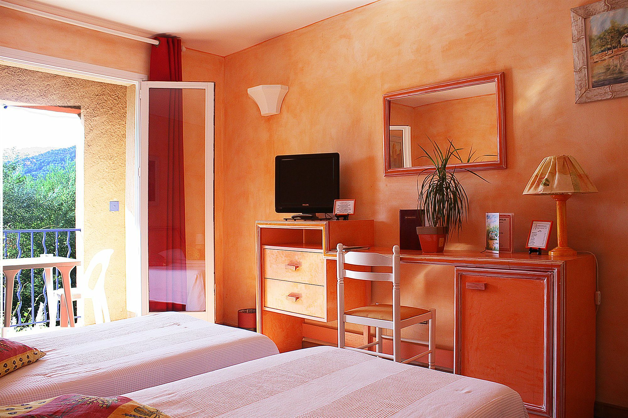 Athenopolis Hotel Grimaud Exterior photo